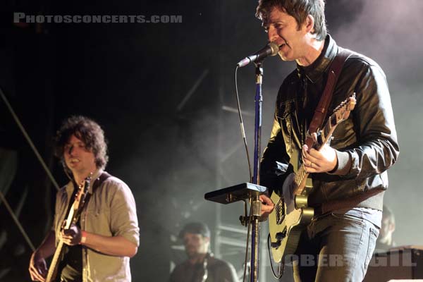 NOEL GALLAGHER'S HIGH FLYING BIRDS - 2015-06-23 - PARIS - Place de la Republique - 